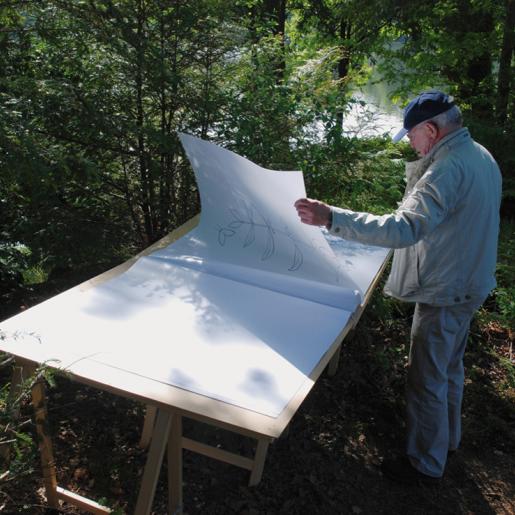 "Hortus Duriensis". Künstlerbuch mit Handzeichnungen in Holzkassette. Planenfarbe auf PVC-Plane. 20 Seiten. Unikat. 90 x 90 x 3 cm. 2012